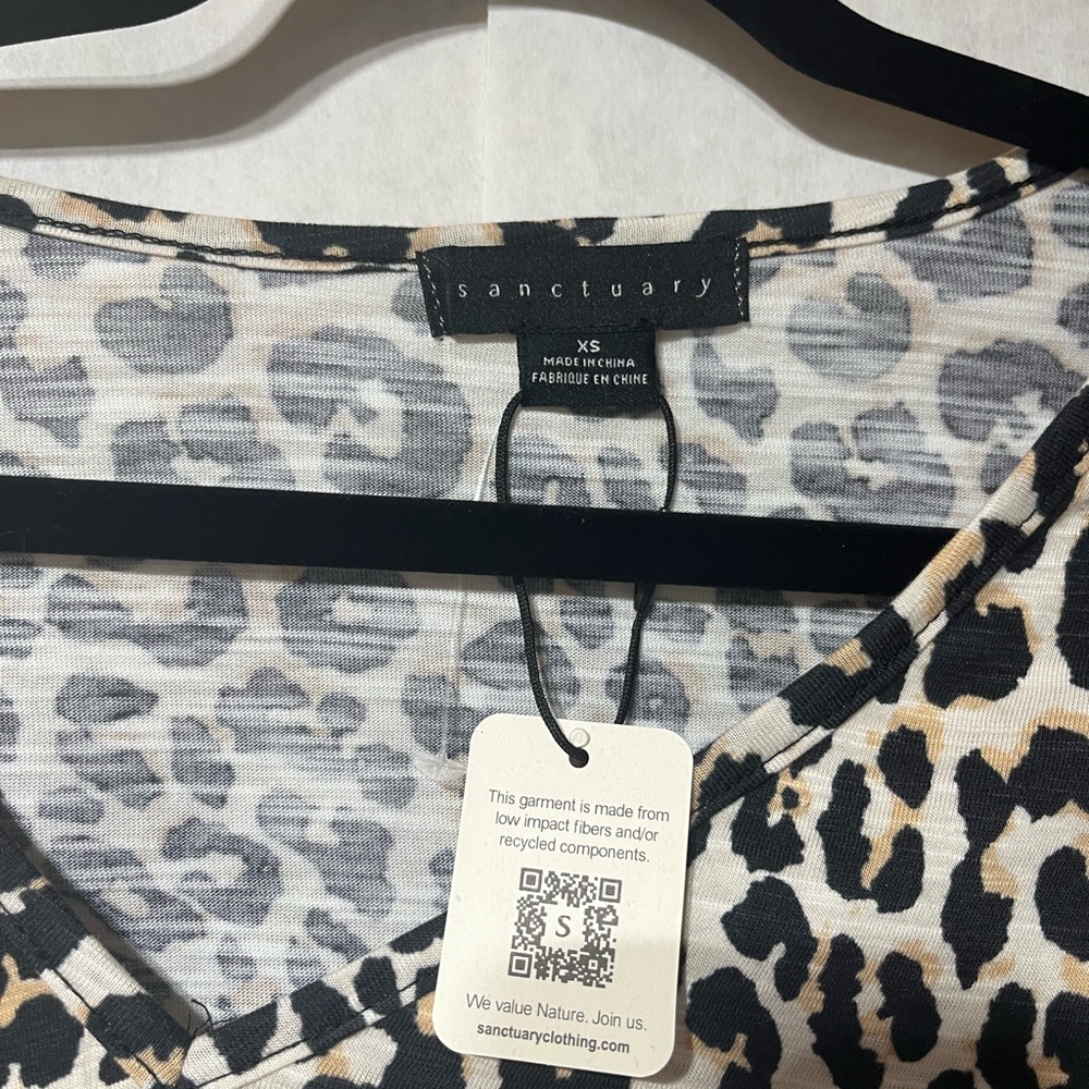 Sanctuary Animal Print V-Neck‎ Blouse - Picture 2 of 3
